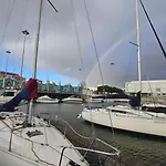 Barco Ilinx Torre De Belem Лиссабон