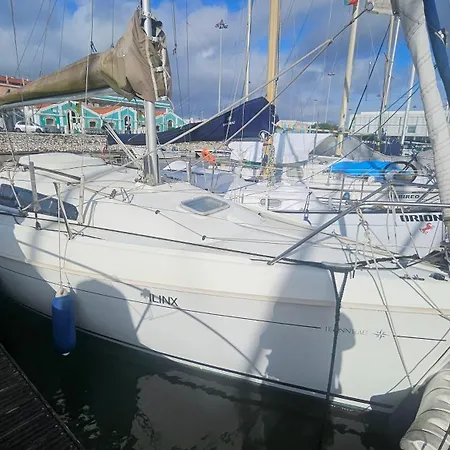 Bateau-hôtel Barco Ilinx Marina Parque Nações